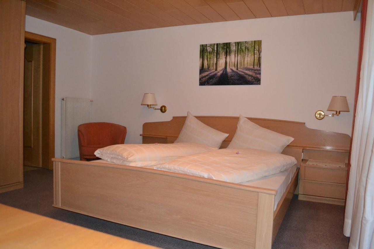 Gasthof Zum Gruenen Baum Verano Buitenkant foto